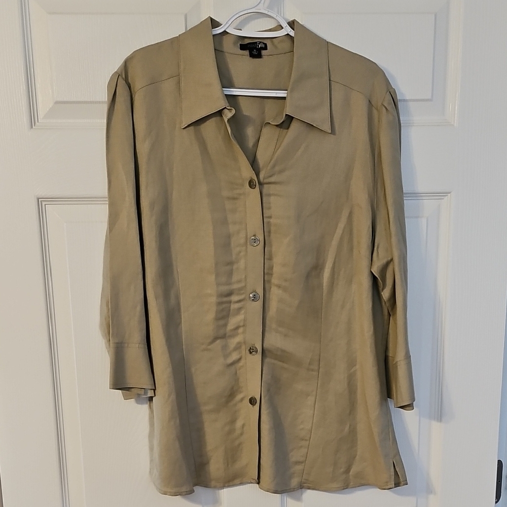 NWOT East 5th dark khaki Linen Blend Blouse